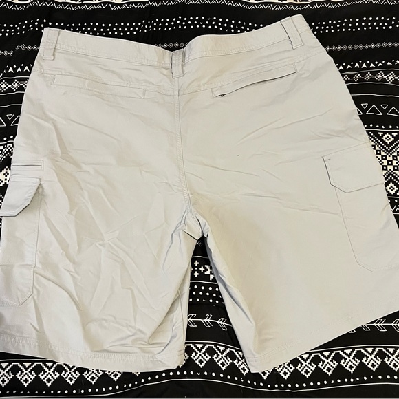 George shorts - Picture 2 of 3